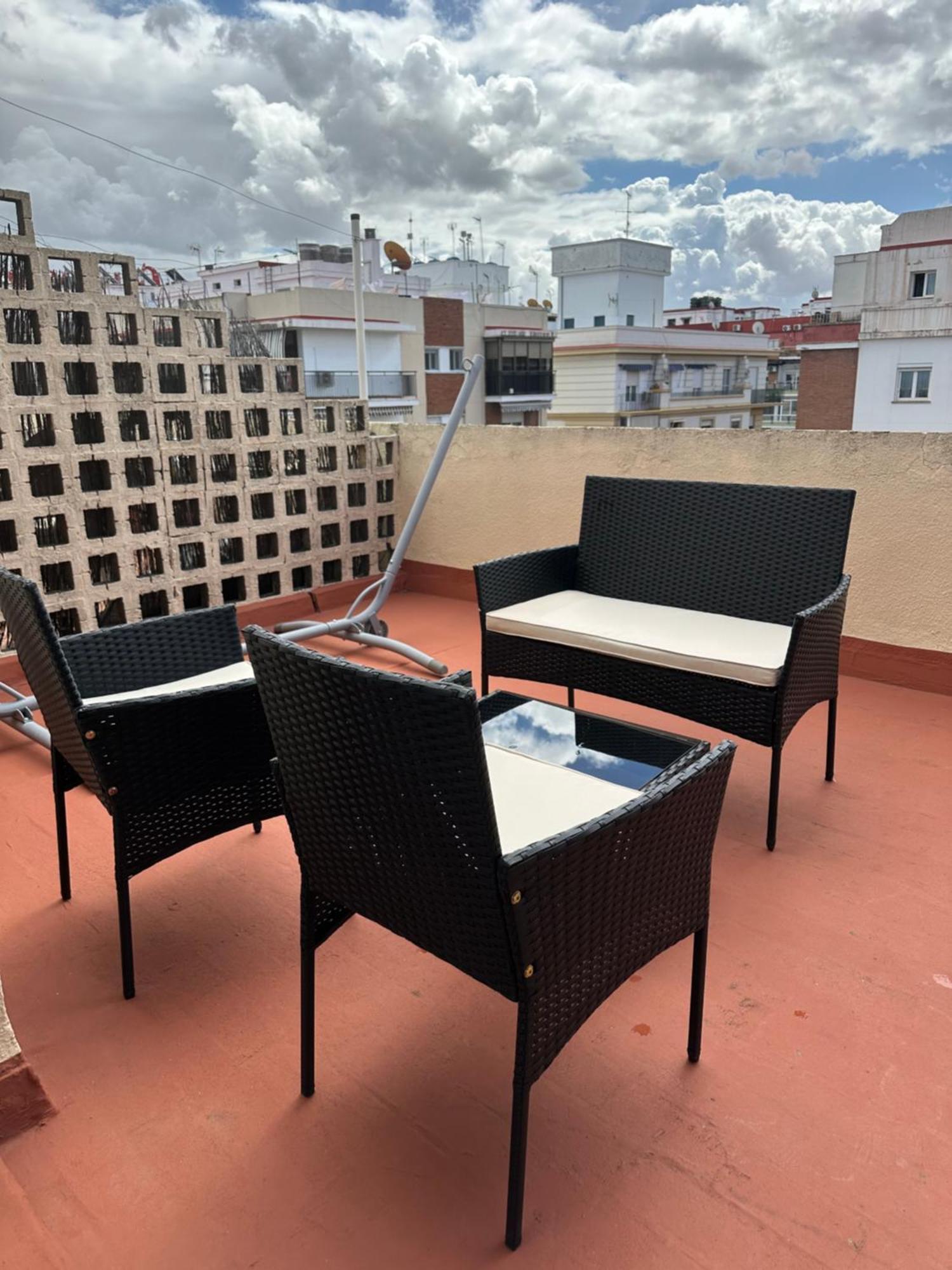 Lovely Triana Flat With Roof Terrace, Seville
